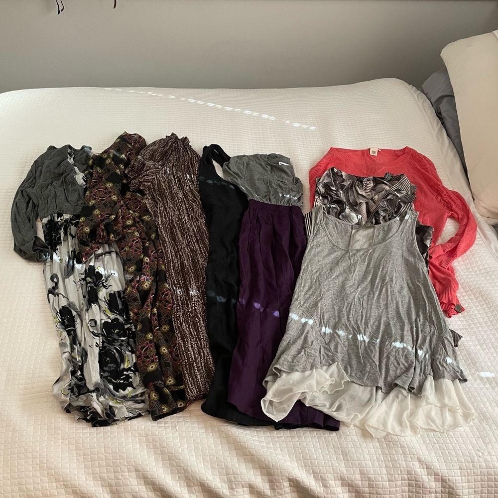 Lot of 8 Women’s S/XS Dresses/Shirts!